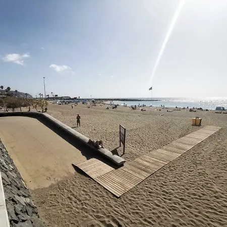 Homelike Las Vistas Beach Views